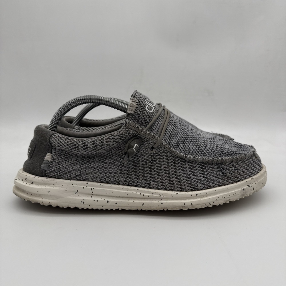 Hey Dude Men's Size US 10 Wally Free Light Gray Loafers Slip On Comfort Shoes